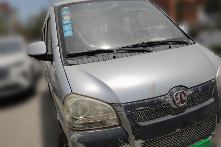 Used BAIC Weiwang 307 2014 1.2L Standard A12 Front Right 45 Deg
