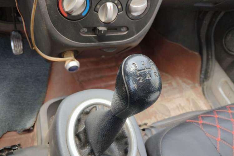 Used BAIC Weiwang 307 2014 1.2L Standard A12 Gear Lever