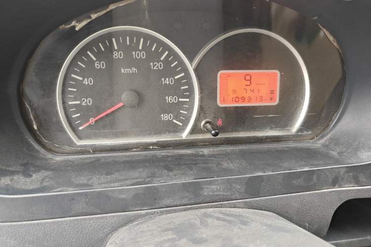 Used BAIC Weiwang 307 2014 1.2L Standard A12 Odometer Close Up