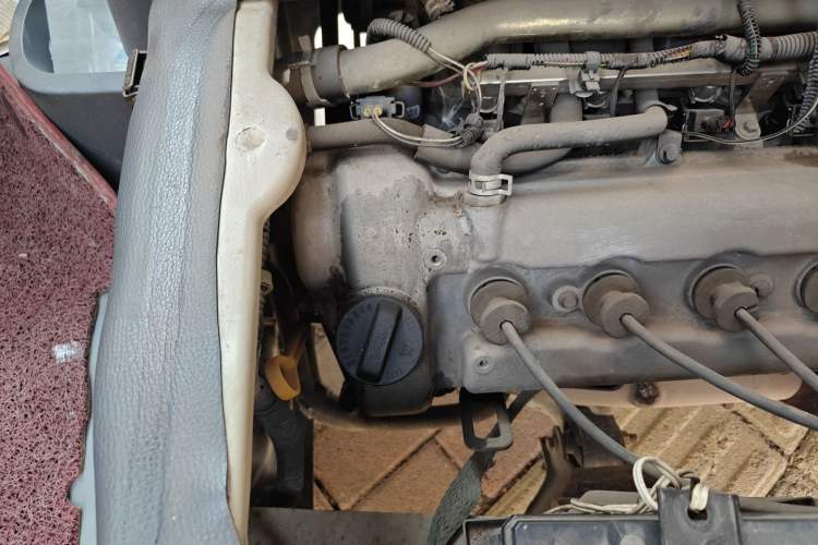 Used BAIC Weiwang 307 2014 1.2L Standard A12 Engine Bay Right