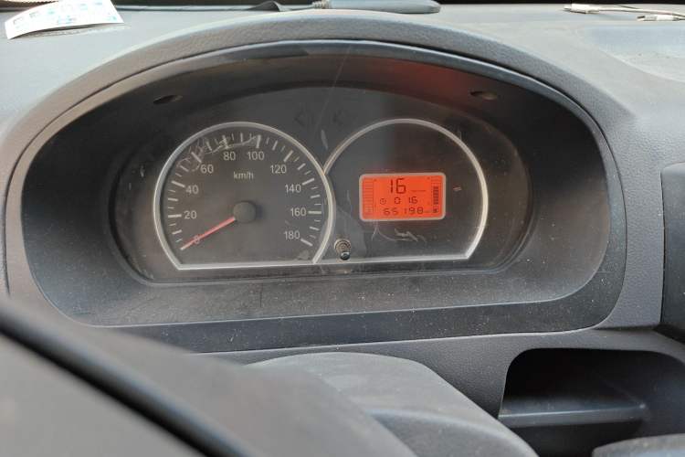 Used BAIC Weiwang 307 2014 1.2L Standard A12 Odometer Close Up