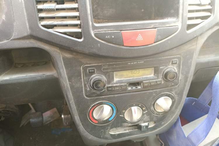 Used BAIC Weiwang 307 2014 1.2L Standard A12 Audio And AC Panel