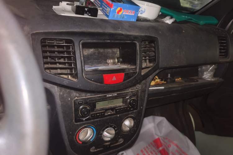 Used BAIC Weiwang 307 2014 1.2L Standard A12 Audio And AC Panel