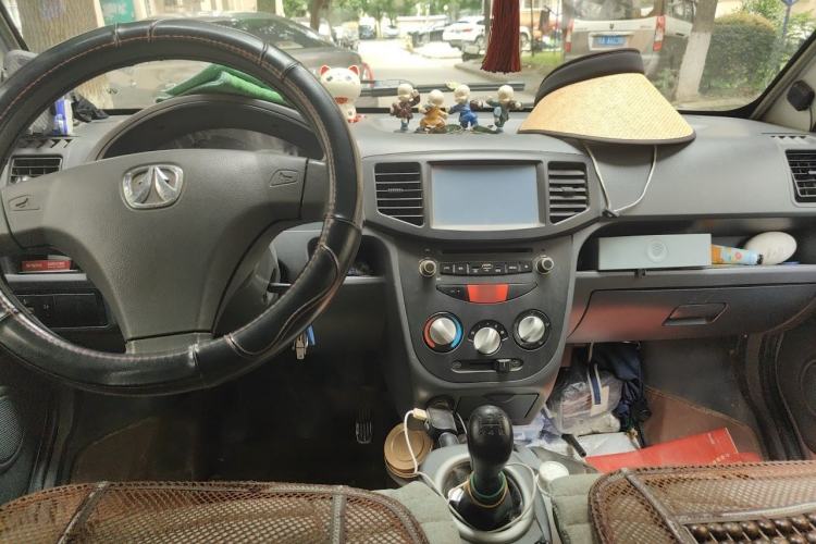 Used BAIC Weiwang 307 2014 1.2L Standard A12 Center Console
