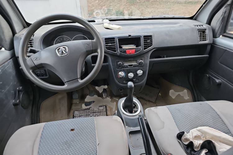 Used BAIC Weiwang 307 2014 1.2L Comfort version A12 Center Console