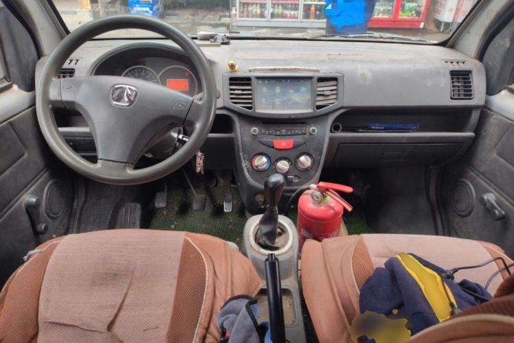 Used BAIC Weiwang 307 2014 1.2L Standard A12 Center Console