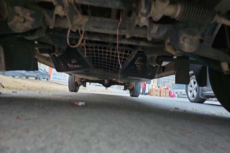 Used BAIC Weiwang 307 2014 1.2L Comfort version A12 Chassis Front