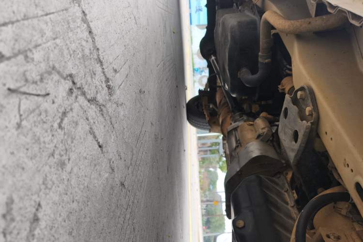 Used BAIC Weiwang 307 2014 1.2L Comfort version A12 Chassis Front Right
