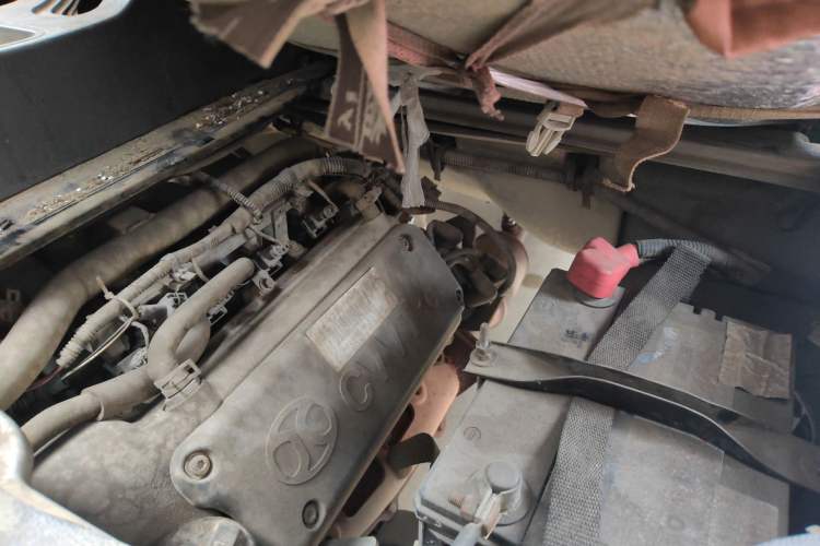Used BAIC Weiwang 307 2014 1.2L Standard A12 Engine Bay Left