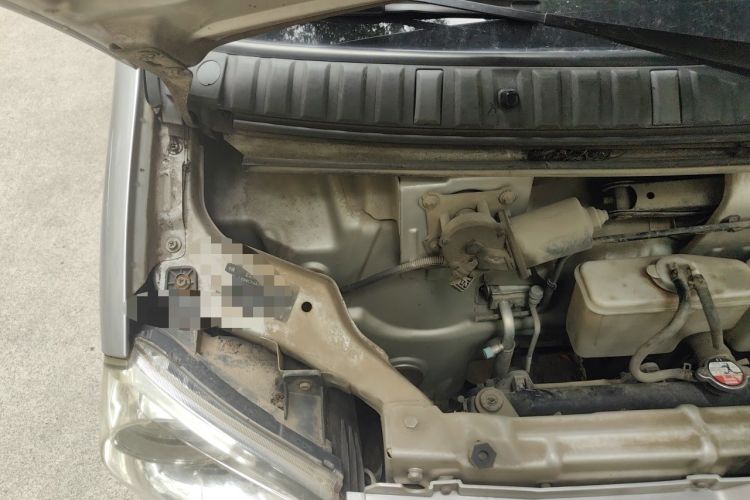Used BAIC Weiwang 307 2014 1.2L Standard A12 Engine Bay Right