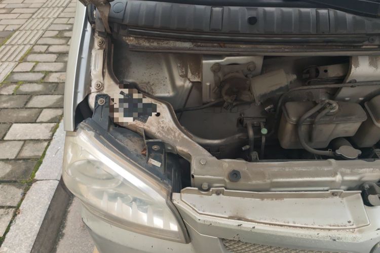 Used BAIC Weiwang 307 2014 1.2L Standard A12 Engine Bay Right
