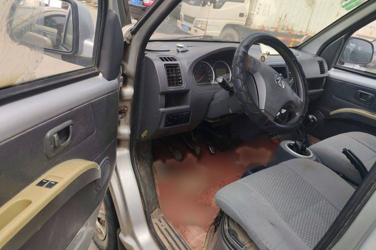 Used BAIC Weiwang 307 2014 1.2L Standard A12 Interior 2