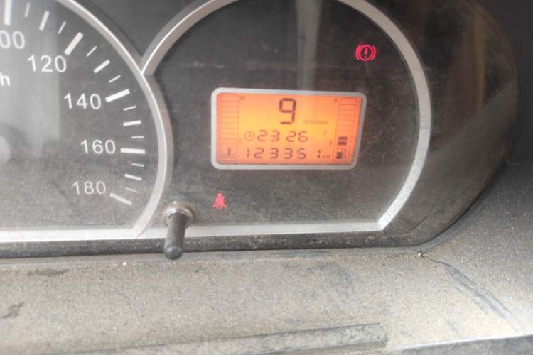 Used BAIC Weiwang 307 2014 1.2L Standard A12 Odometer Close Up