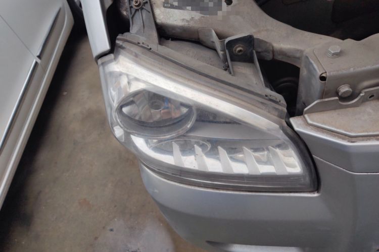 Used BAIC Weiwang 307 2014 1.2L Standard A12 Right Front Headlight