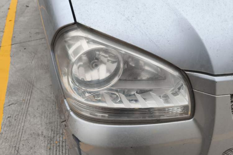 Used BAIC Weiwang 307 2014 1.2L Comfort version A12 Right Front Headlight