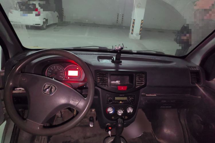 Used BAIC Weiwang 307 2016 1.2L standard 7-seater A12 China IV emission standard Center Console