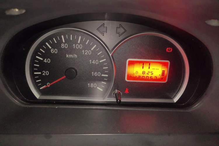 Used BAIC Weiwang 307 2016 1.2L standard 7-seater A12 China IV emission standard Instrument Cluster
