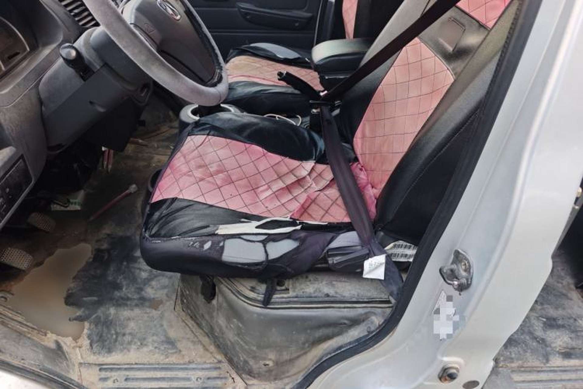 Used BAIC Weiwang 307 2016 1.2L standard 7-seater A12 China IV emission standard Left Front Seat