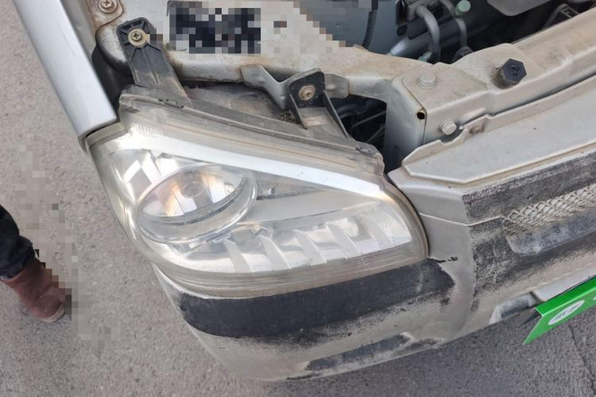 Used BAIC Weiwang 307 2016 1.2L standard 7-seater A12 China IV emission standard Right Front Headlight