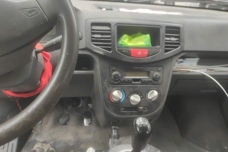 Used BAIC Weiwang 307 2016 1.2L standard 7-seater A12 China IV emission standard Audio And AC Panel