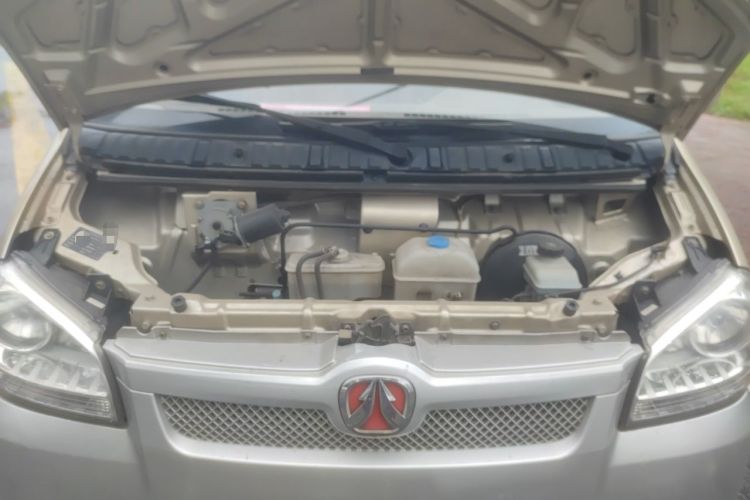Used BAIC Weiwang 307 2016 1.2L standard 7-seater A12 China IV emission standard Engine Bay