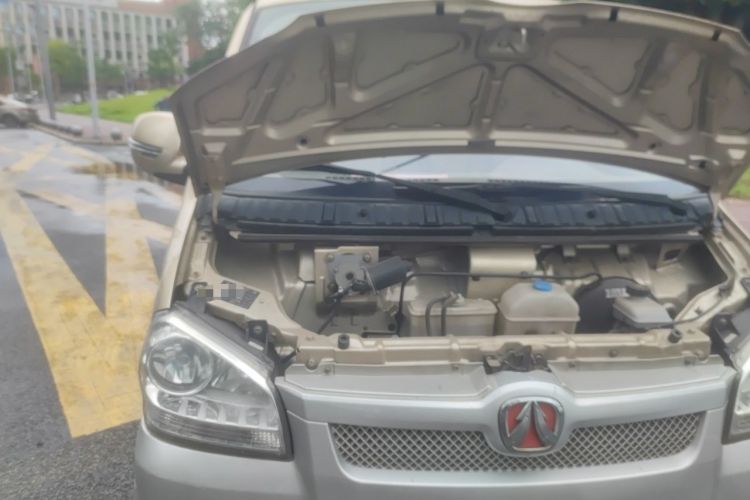 Used BAIC Weiwang 307 2016 1.2L standard 7-seater A12 China IV emission standard Engine Bay Right