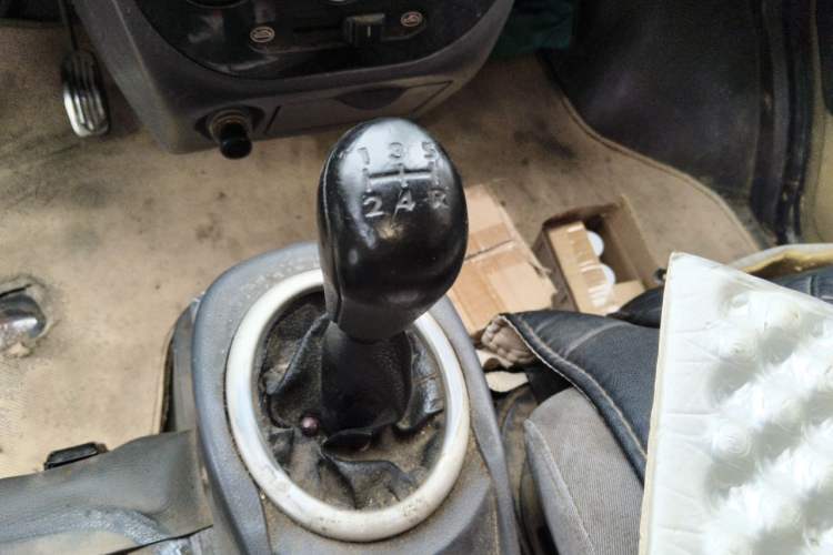 Used BAIC Weiwang 307 2016 1.2L standard 5-seater A12 China IV emission standard Gear Lever