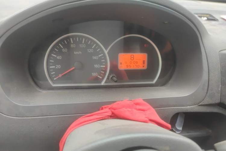 Used BAIC Weiwang 307 2016 1.2L standard 7-seater A12 China IV emission standard Odometer Close Up