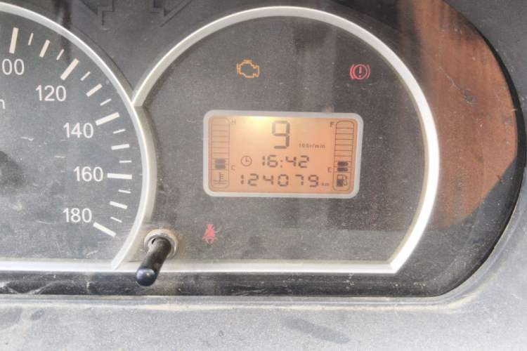 Used BAIC Weiwang 307 2016 1.2L standard 5-seater A12 China IV emission standard Odometer Close Up