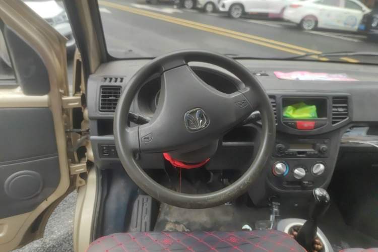 Used BAIC Weiwang 307 2016 1.2L standard 7-seater A12 China IV emission standard Steering Wheel