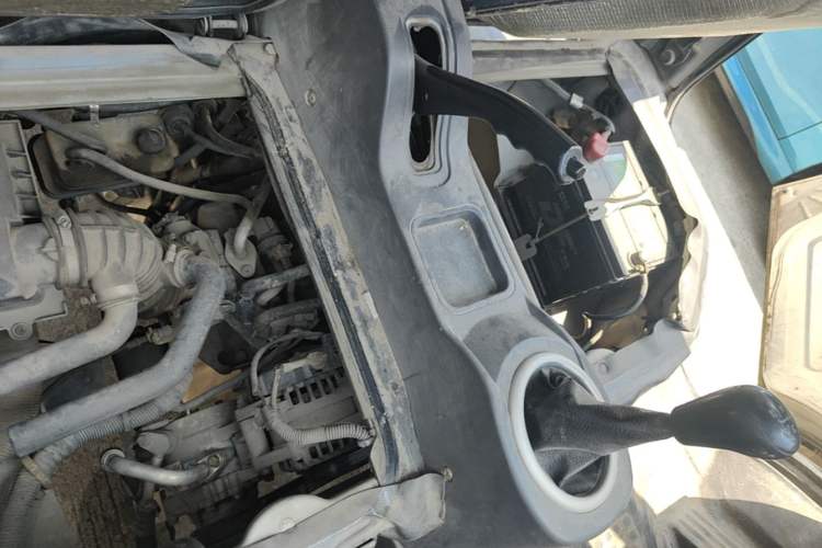 Used BAIC Weiwang 307  Engine Bay