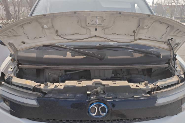 Used BAIC Weiwang 407EV 2018 Basic Model Engine Bay