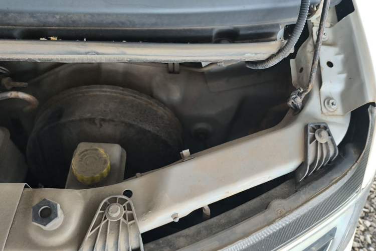 Used BAIC Weiwang 407EV 2018 Basic Model Engine Bay Left