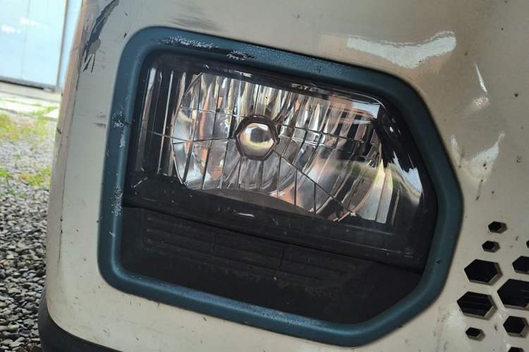 Used BAIC Weiwang 407EV 2018 Basic Model Right Front Headlight