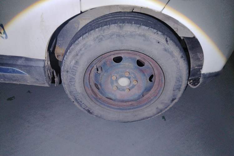 Used BAIC Weiwang 407EV 2018 Basic Model Right Front Wheel Hub