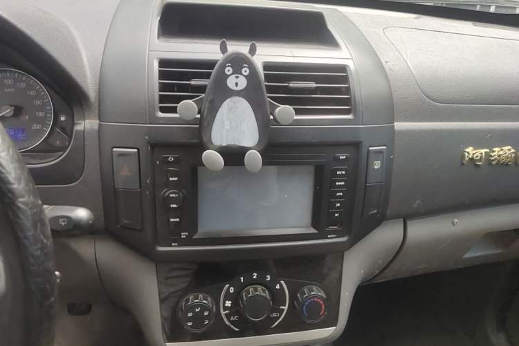 Used BAIC Weiwang M20 2013 1.5L Prestige Version BJ415B Audio And AC Panel