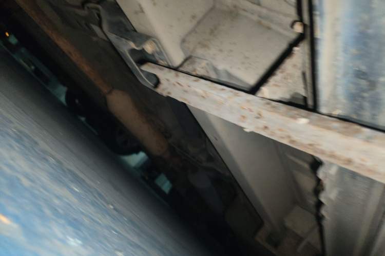 Used BAIC Weiwang M20 2013 1.5L Power Type BJ415A Chassis Front Left