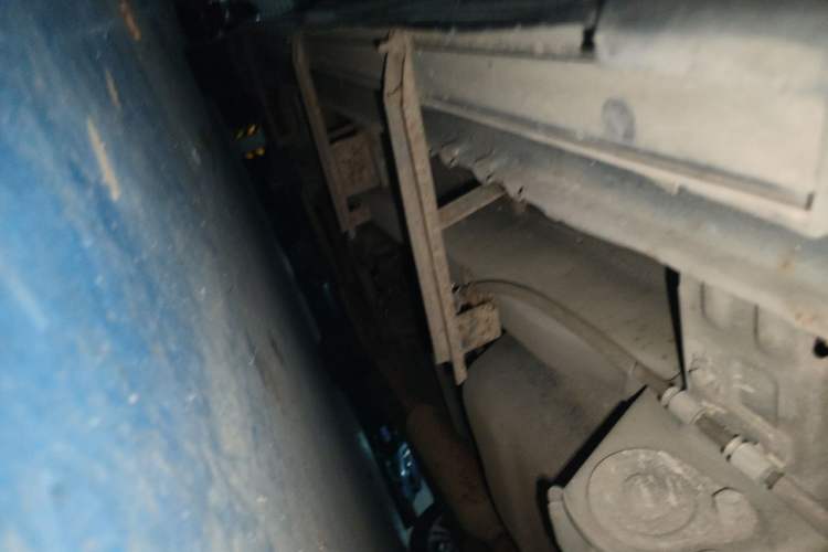 Used BAIC Weiwang M20 2013 1.5L Power Type BJ415A Chassis Rear Left