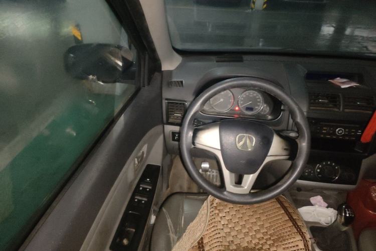 Used BAIC Weiwang M20 2013 1.5L Power Type BJ415A Steering Wheel