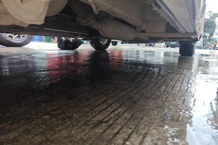 Used BAIC Weiwang M20 2013 1.5L Power Type BJ415A Chassis Rear Right