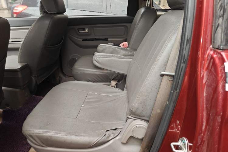 Used BAIC Weiwang M20 2013 1.5L Power Type BJ415A Left Rear Seat