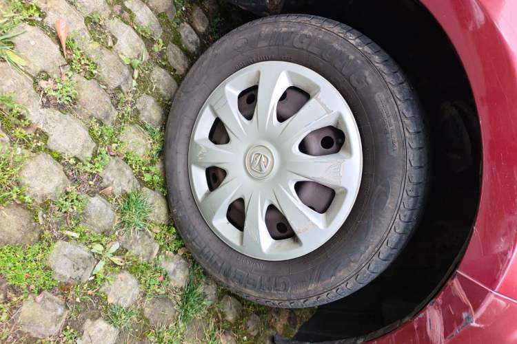 Used BAIC Weiwang M20 2013 1.5L Power Type BJ415A Right Front Wheel Hub