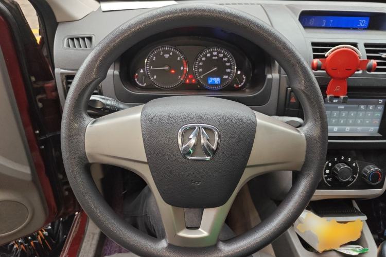 Used BAIC Weiwang M20 2013 1.5L Power Type BJ415A Steering Wheel