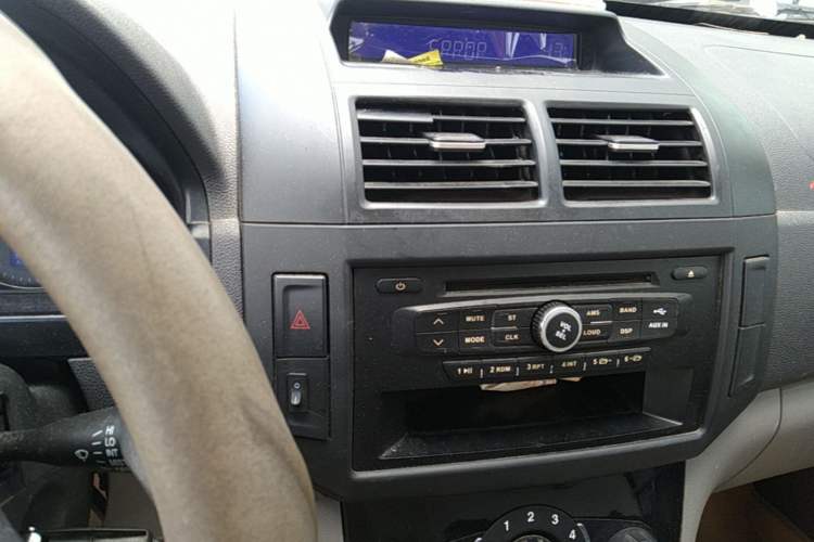 Used BAIC Weiwang M20 2013 1.5L Power Type BJ415A Audio And AC Panel