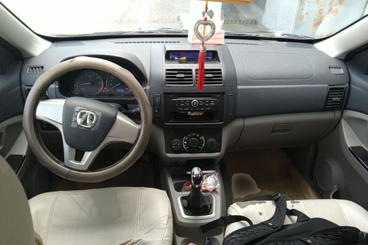Used BAIC Weiwang M20 2013 1.5L Power Type BJ415A Center Console