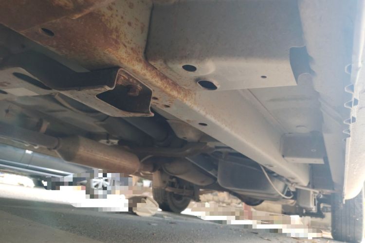 Used BAIC Weiwang M20 2013 1.5L Power Type BJ415A Chassis Front Left