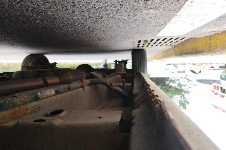 Used BAIC Weiwang M20 2013 1.5L Power Type BJ415A Chassis Front Right