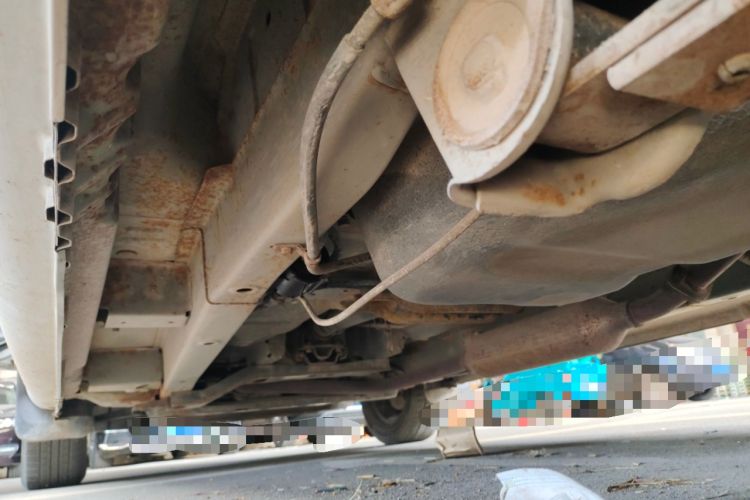 Used BAIC Weiwang M20 2013 1.5L Power Type BJ415A Chassis Rear Left