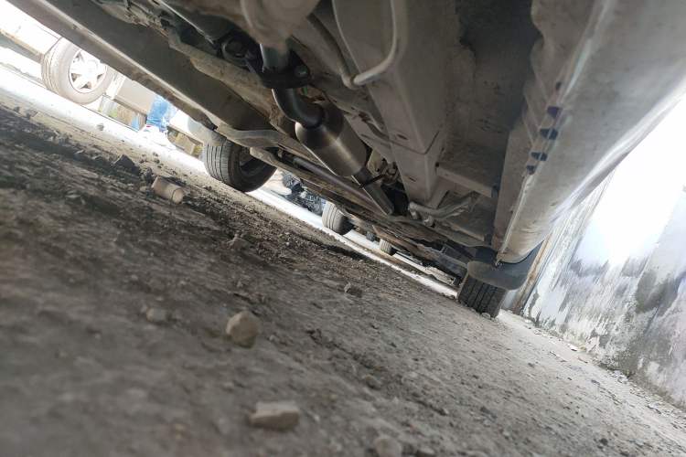 Used BAIC Weiwang M20 2013 1.5L Power Type BJ415A Chassis Rear Right