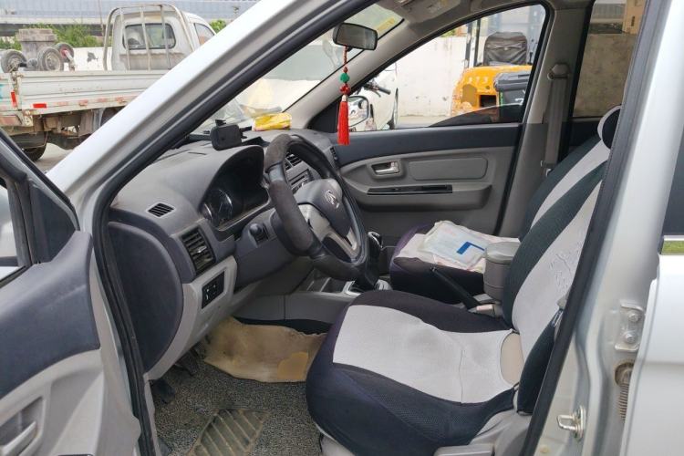 Used BAIC Weiwang M20 2013 1.5L Power Type BJ415A Driver Seat